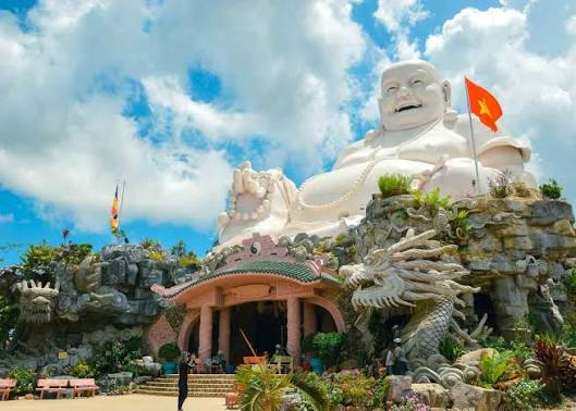 Núi Cấm (Thiên Cấm Sơn)